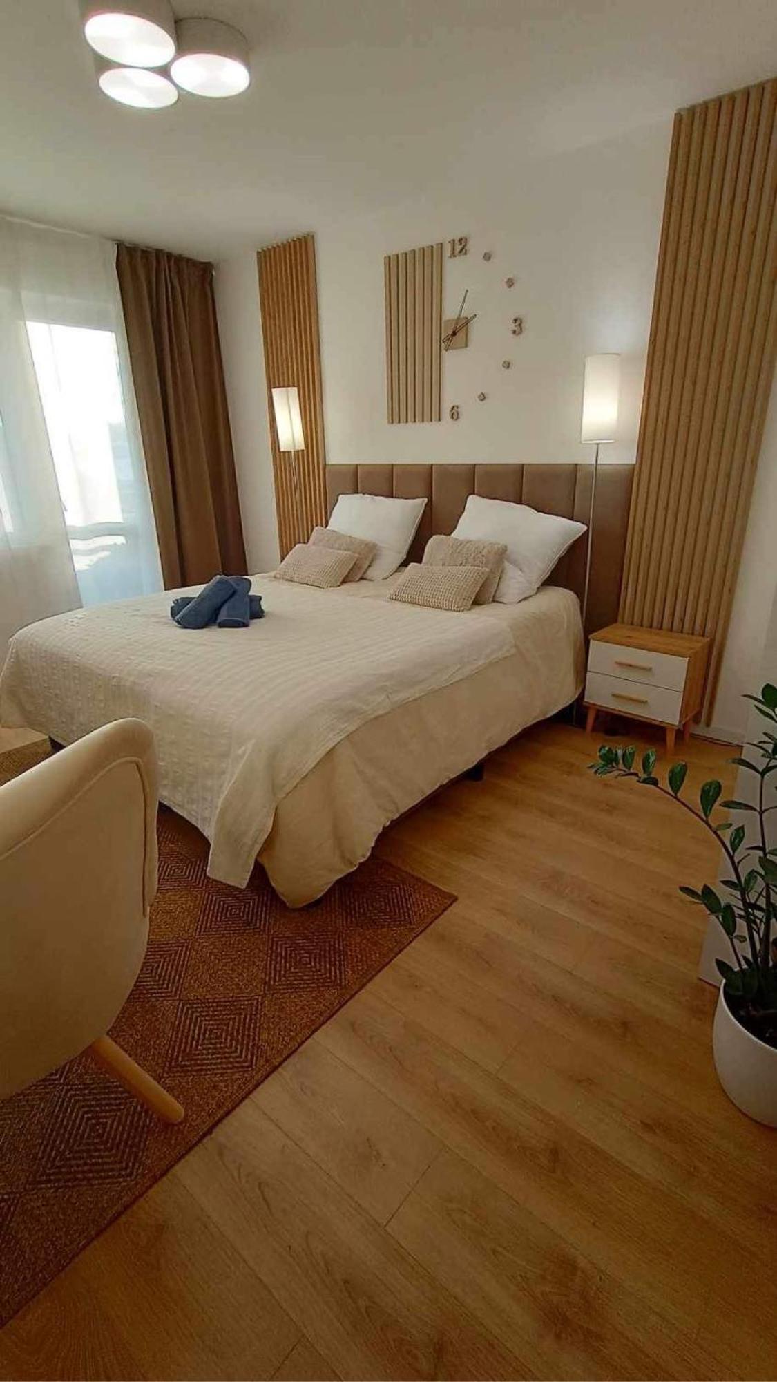 Апартаменти Apartament Podgorna 19 Торунь Екстер'єр фото